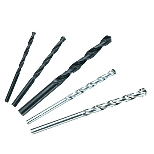 Black and Decker - Prklepov nrazov vtaka 710 W s 5 kusmi prsluenstva a kufrom - CD714CRESKA