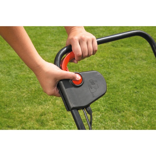 Black and Decker - Prevzduova trvnikov 600 W - GD300